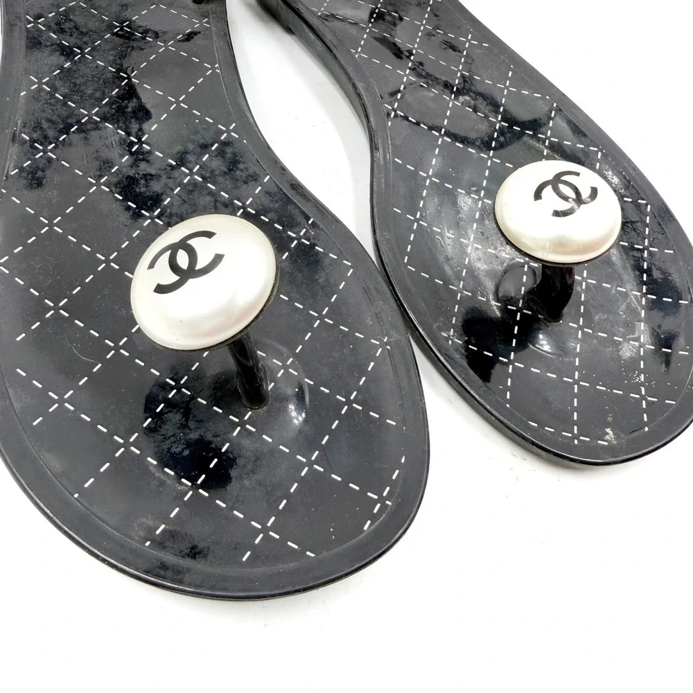 Chanel Jelly Sandals Black Pearl CC Logo Thong Flat Rubber Women Size 35 / 5 US